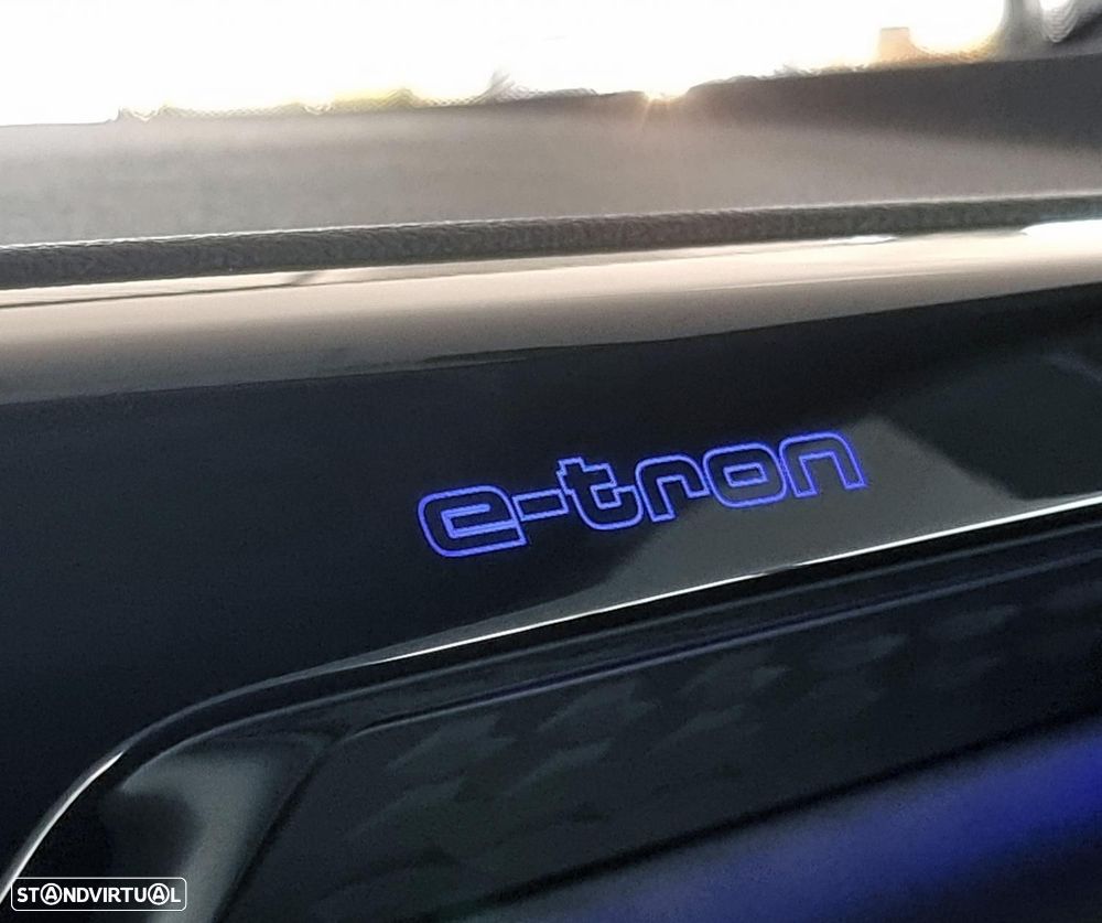 Audi RS e-tron GT quattro - 48