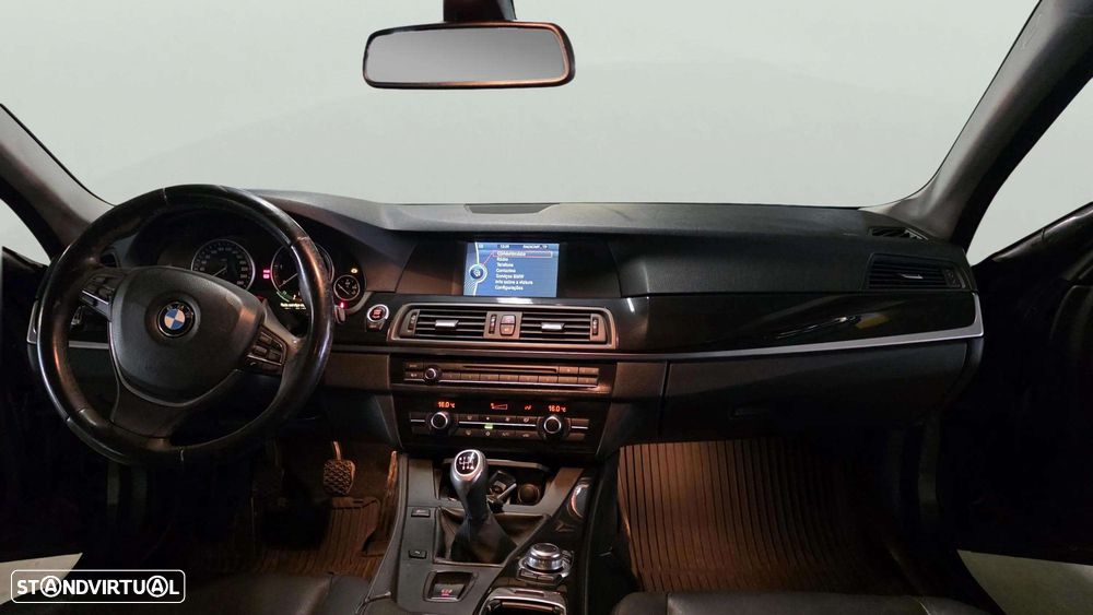 BMW 520 d Luxury Line - 16