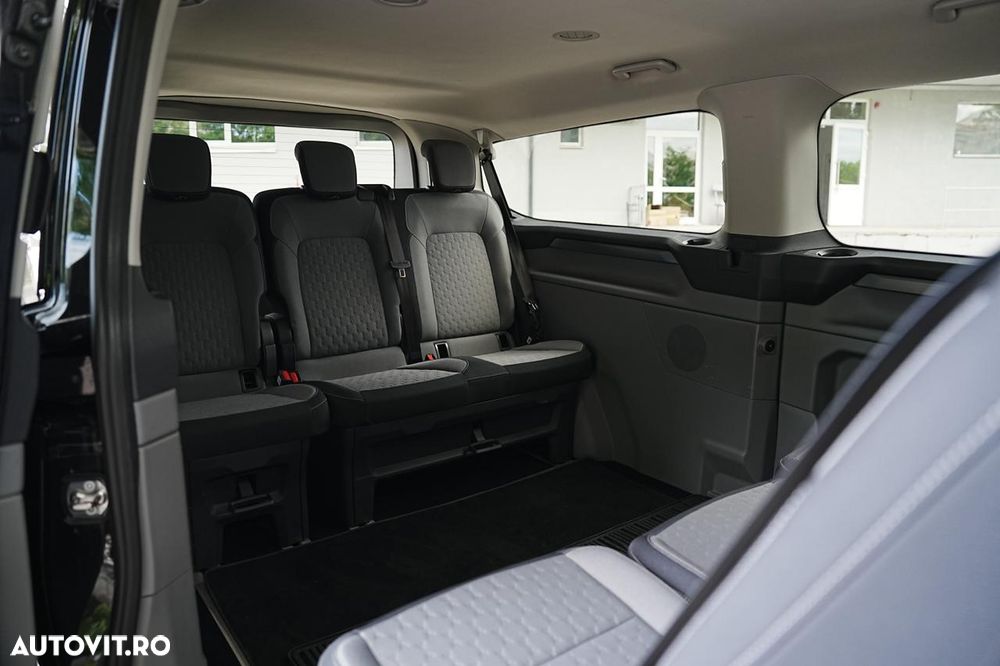 Ford Tourneo Custom Bus 320L 2.0 EcoBlue 170 CP 8AT L2H1 AWD Titanium - 17