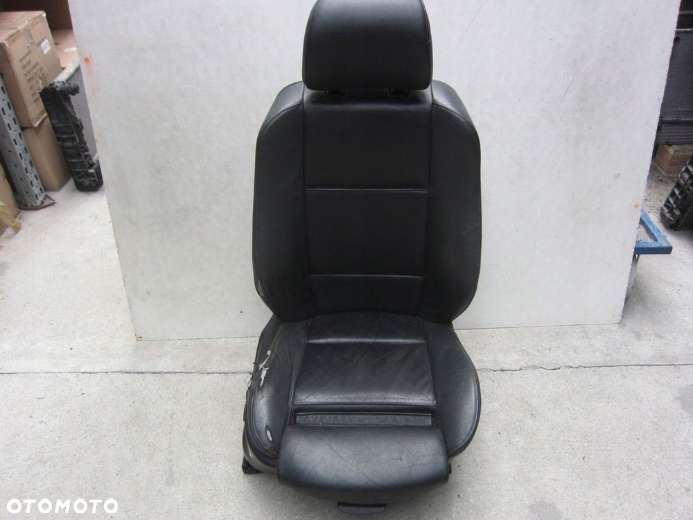 BMW X5 E53 2000-2005 FOTEL PASAŻERA PRAWY SKÓRZANY CZARNO-SZARY - 1
