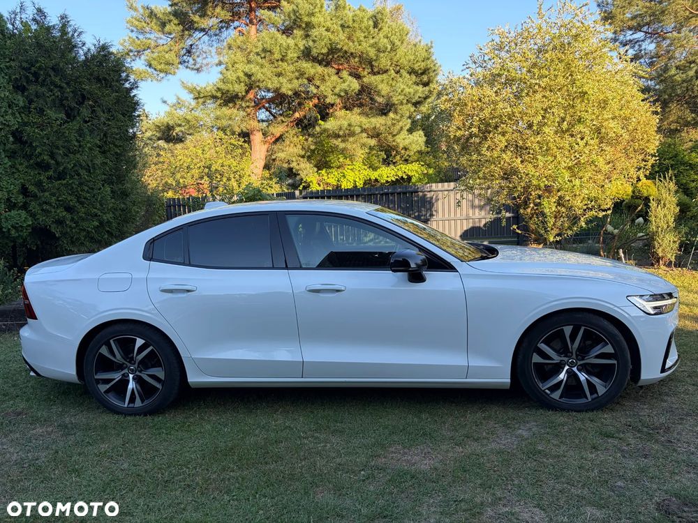 Volvo S60 B4 B R-Design - 8