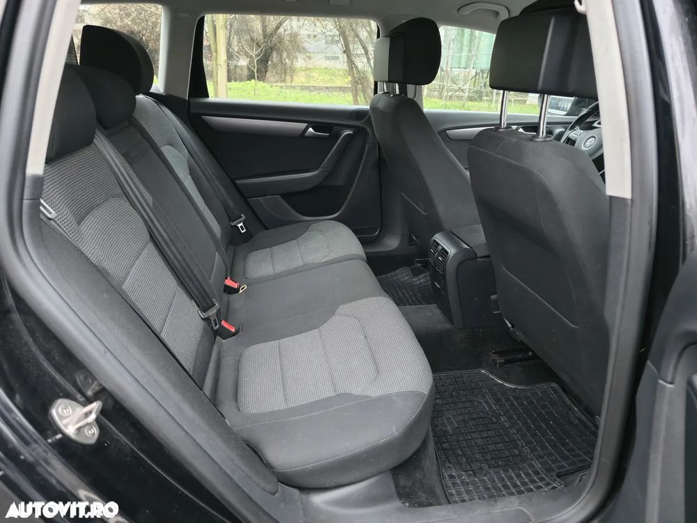 Volkswagen Passat 2.0 TDI DSG BlueMotion Technology Comfortline - 10