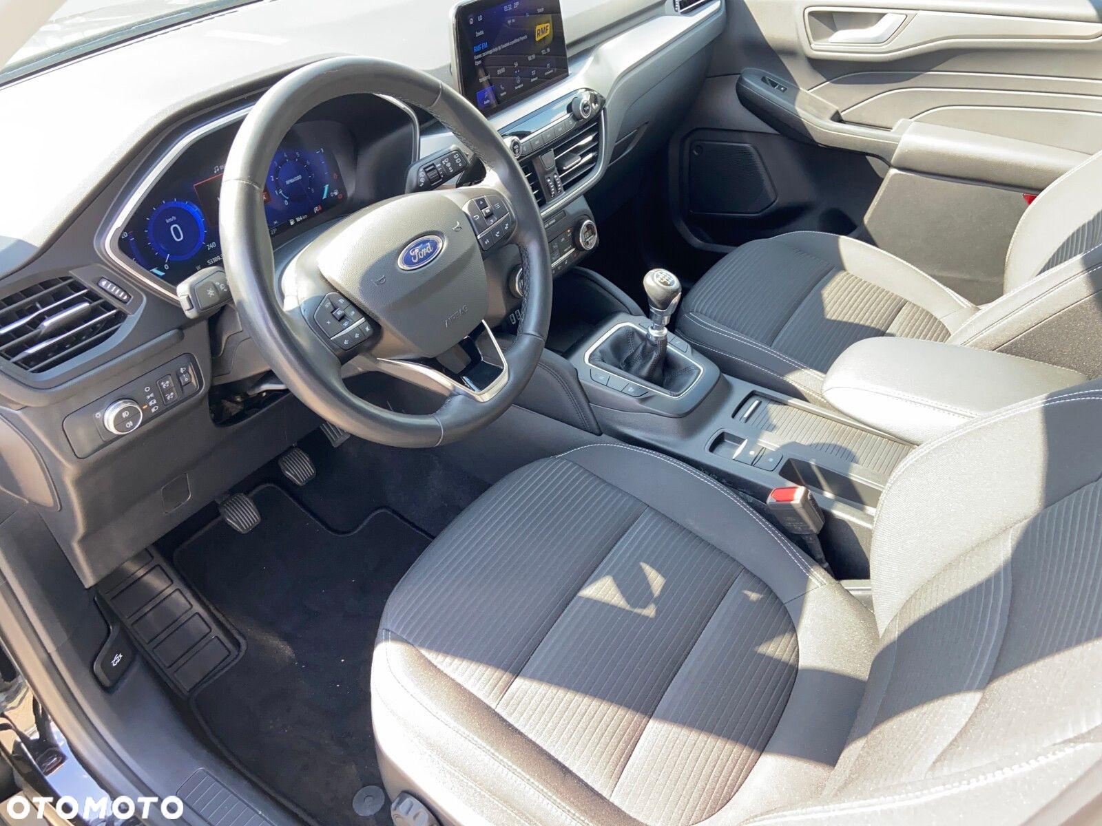 Ford Kuga 1.5 EcoBoost FWD Titanium - 10