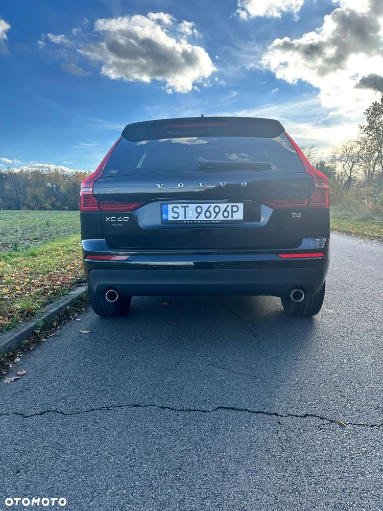 Volvo XC 60 T4 Momentum Pro - 4