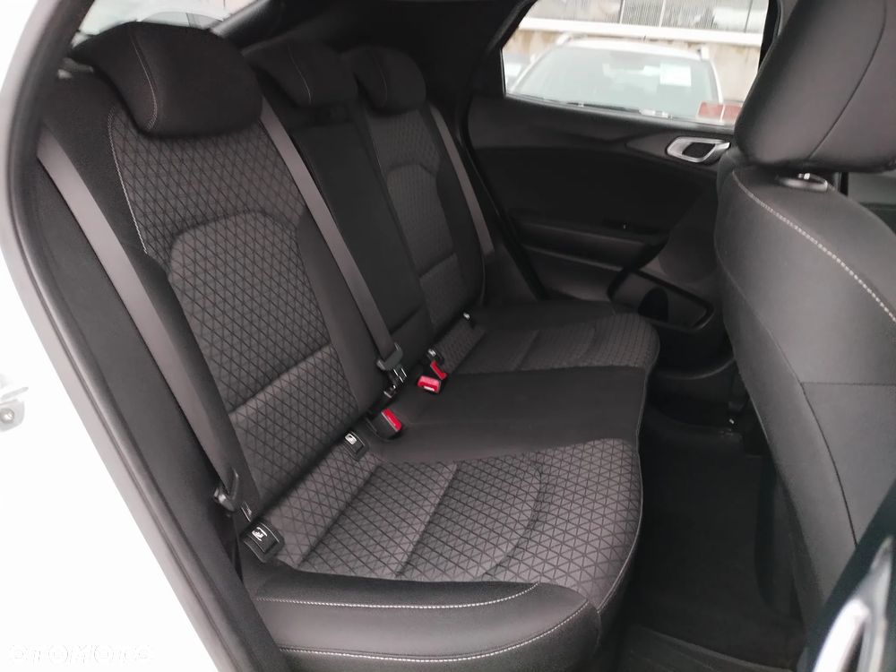 Kia XCeed 1.4 T-GDI M - 15