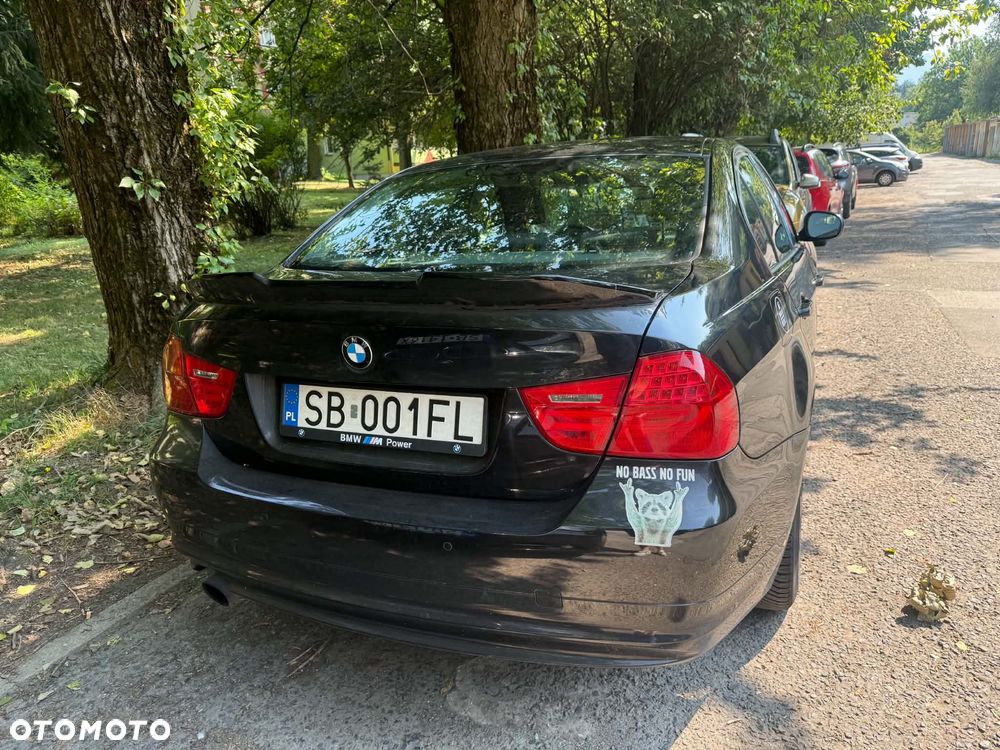 BMW Seria 3 320i - 3