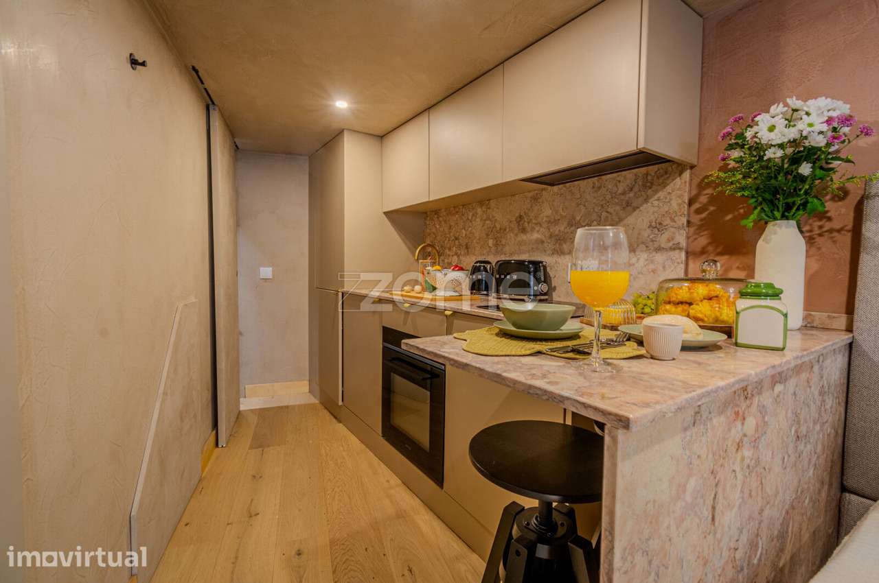 Apartamento totalmente mobilado na icónica Rua de São Bento