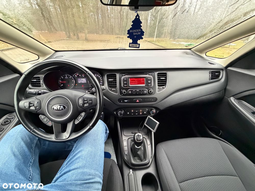 Kia Carens 1.7 CRDi Vision - 29
