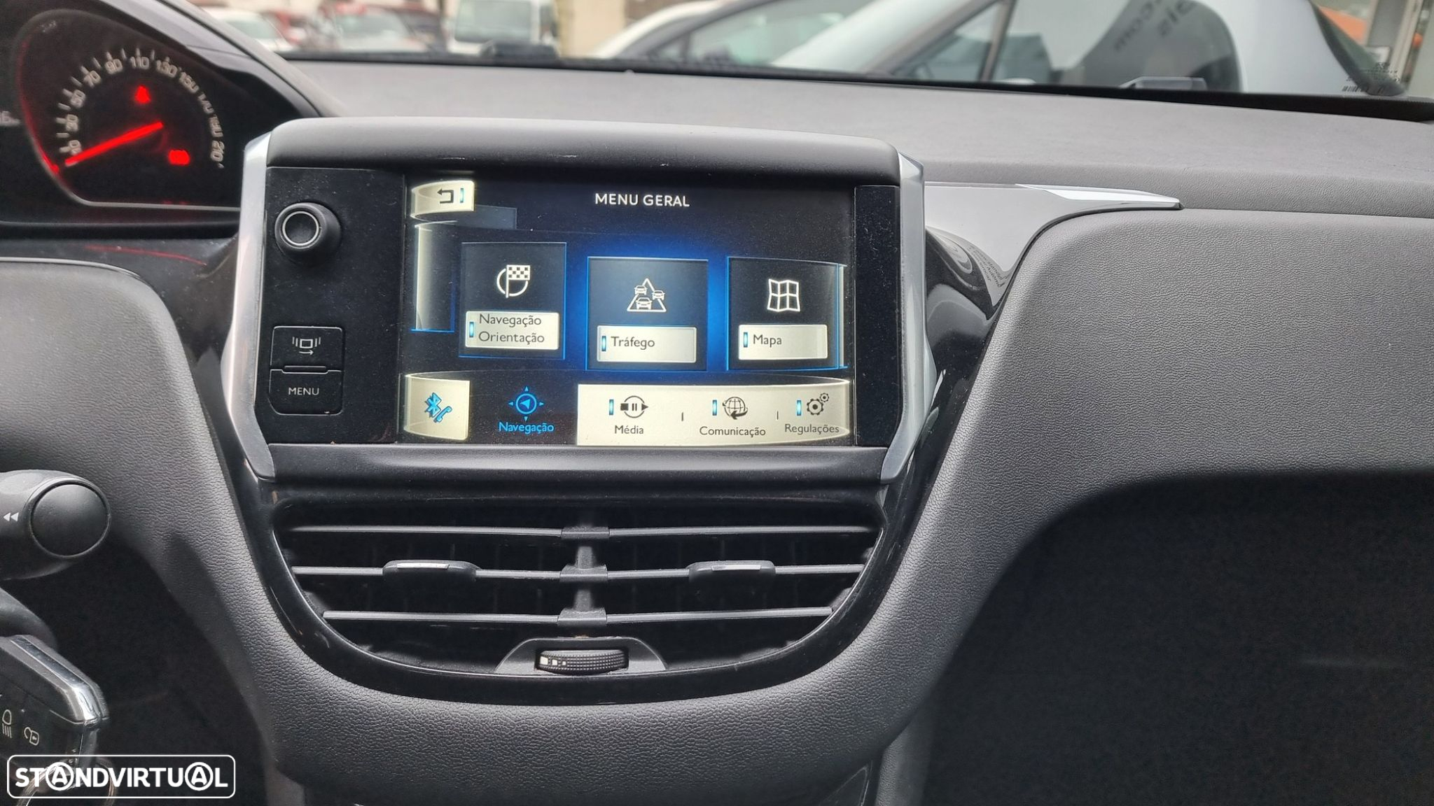 Peugeot 208 1.6 e-HDi Active - 17
