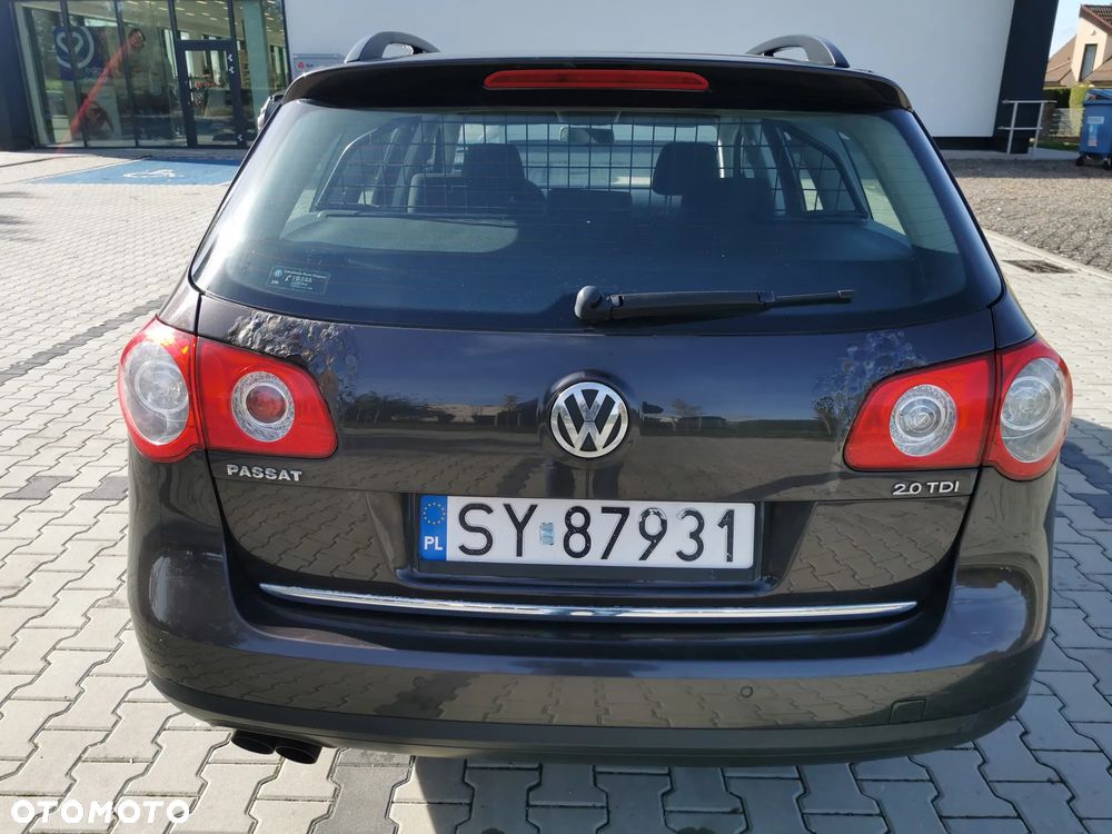 Volkswagen Passat 2.0 TDI Comfortline - 6