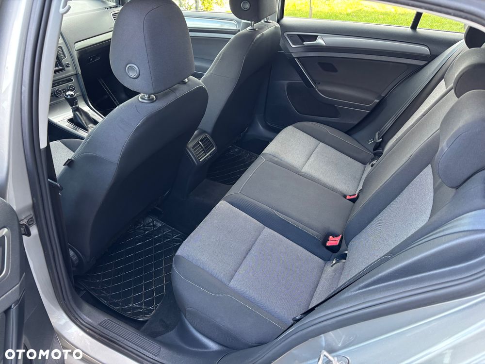 Volkswagen Golf 1.6 TDI BlueMotion Technology Comfortline - 8