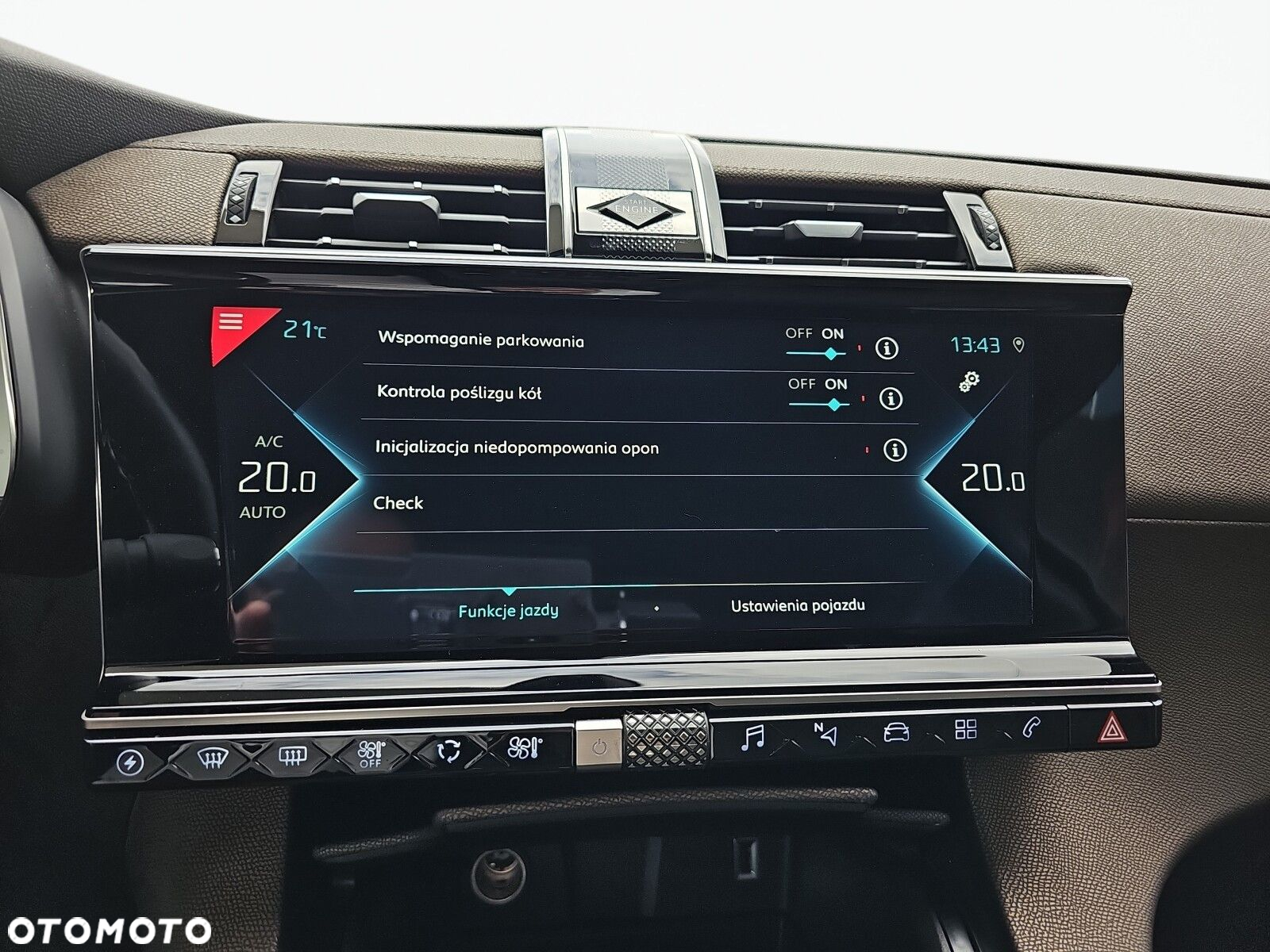 DS Automobiles DS 7 Crossback - 21