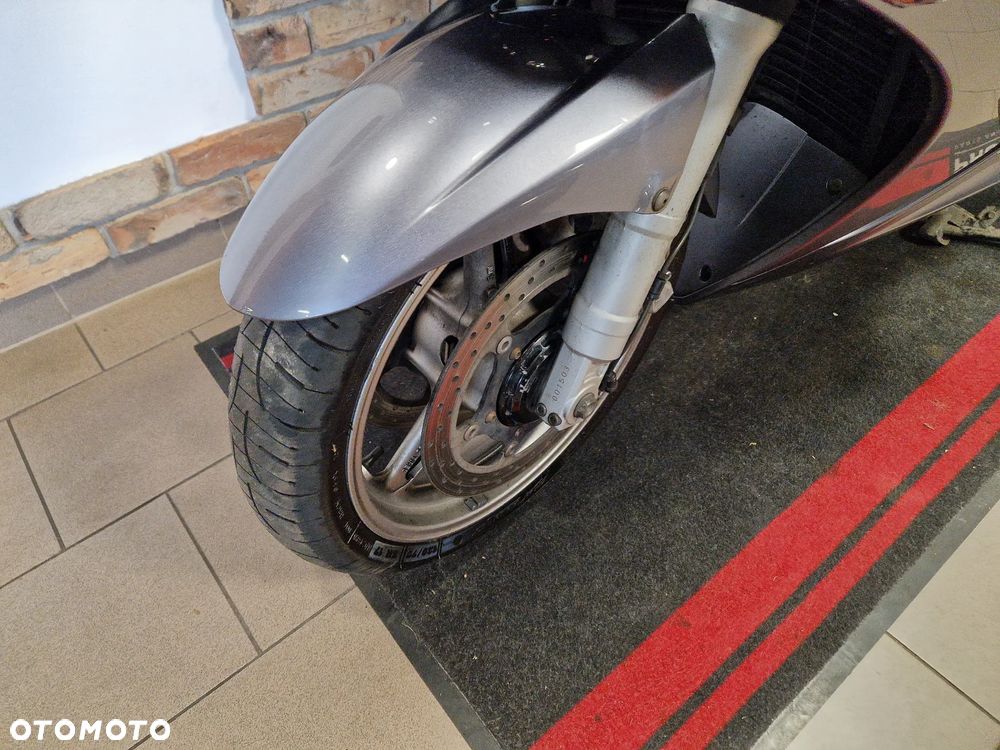 Yamaha FJR - 25