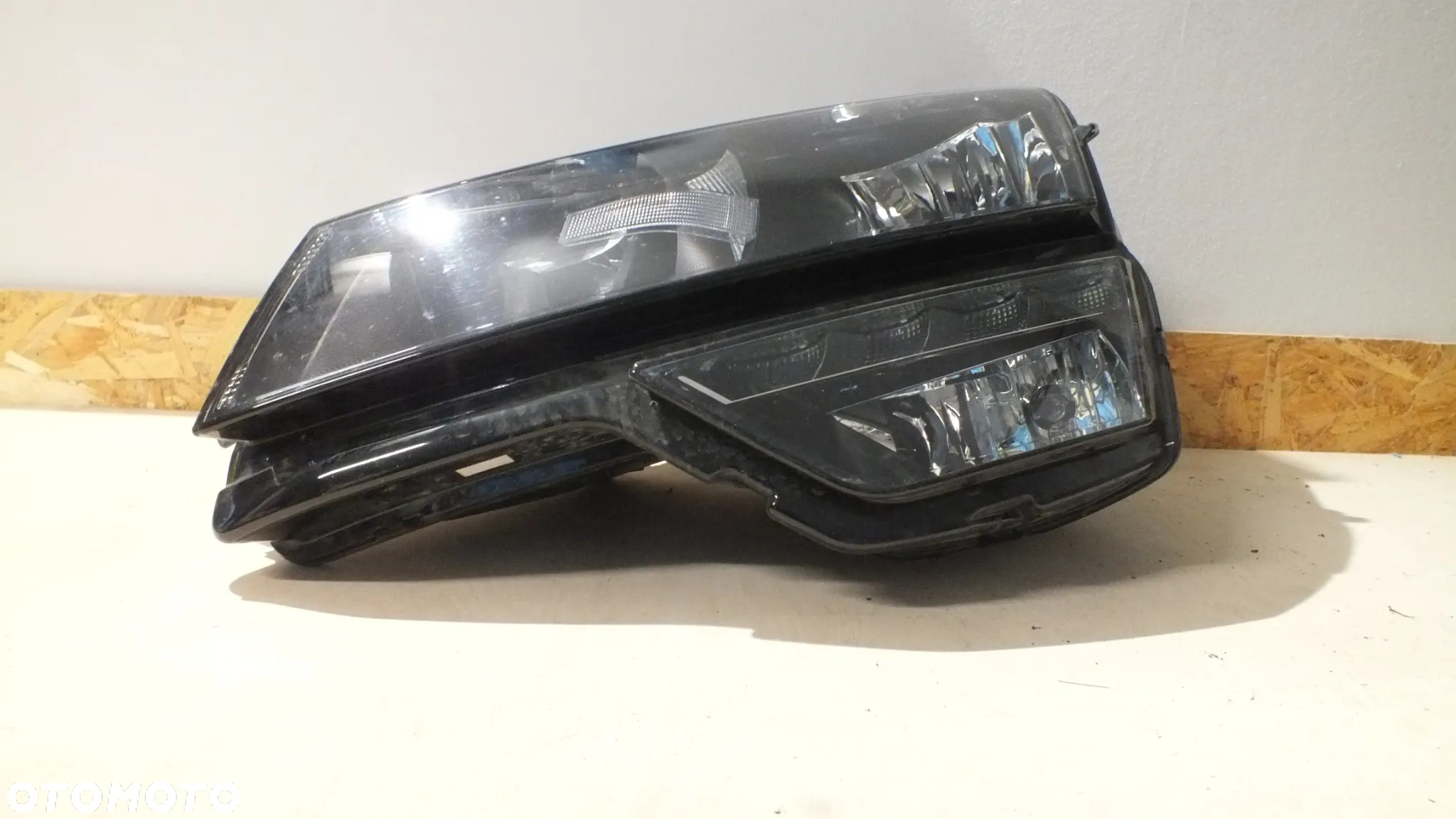 Lampa przednia lewa Skoda Karoq zwykła - 2