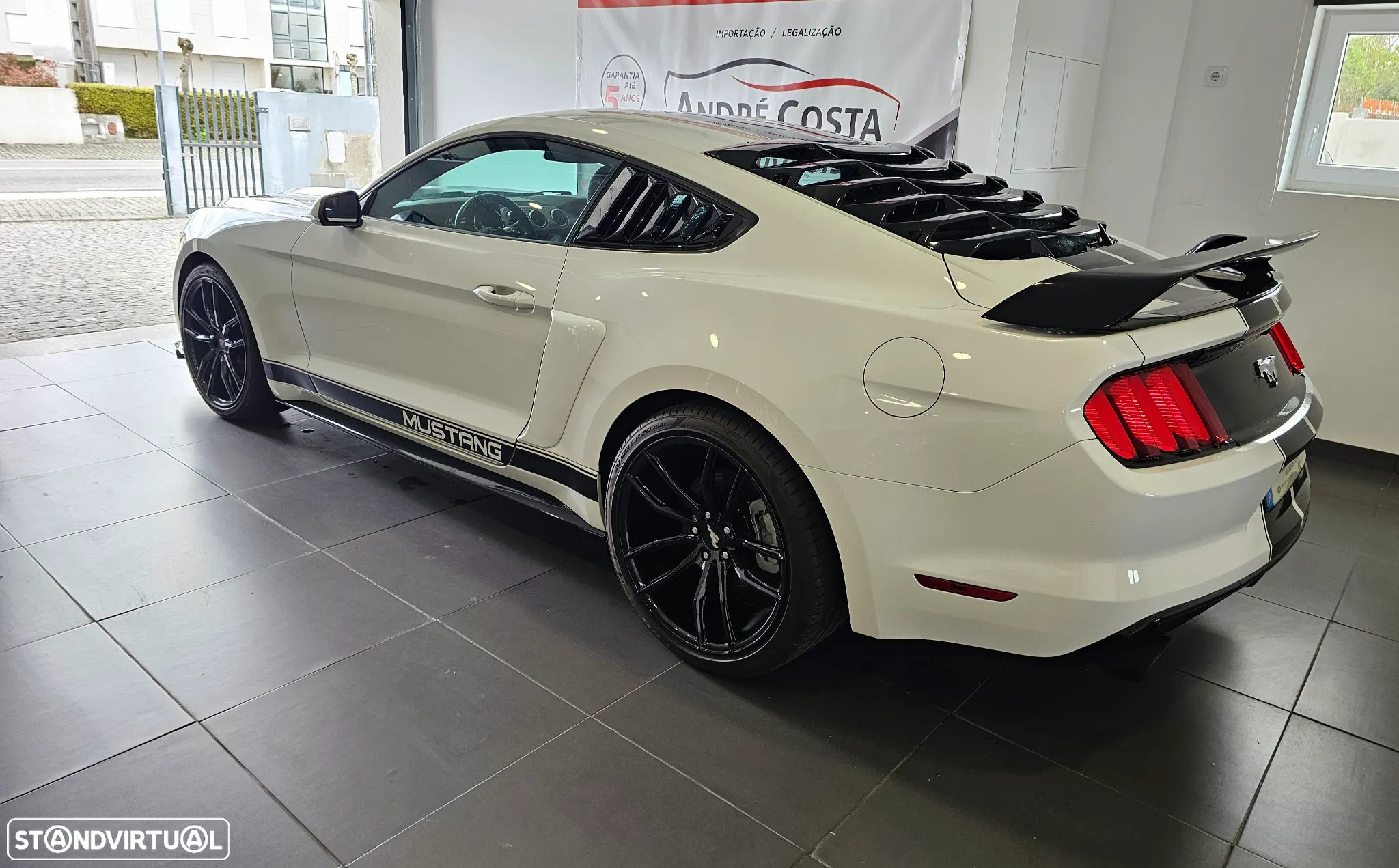 Ford Mustang 2.3i EcoBoost Aut. - 10