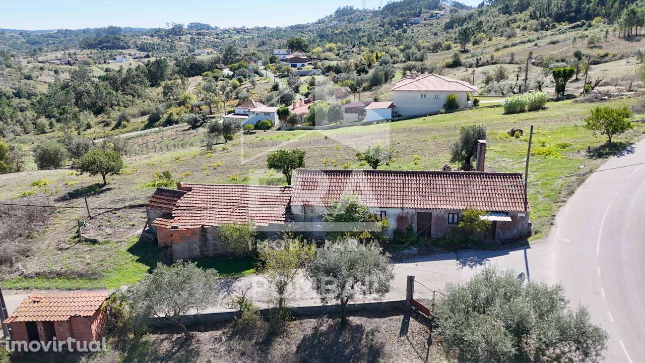 Moradia T3, Santiago e São Simão de Litém e Albergaria dos Doze - Grande imagem: 4/18