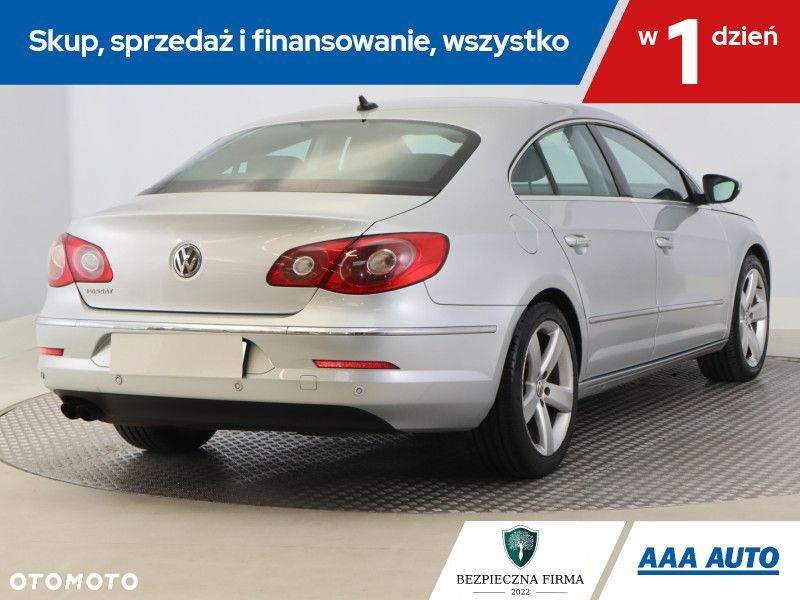 Volkswagen Passat CC - 7