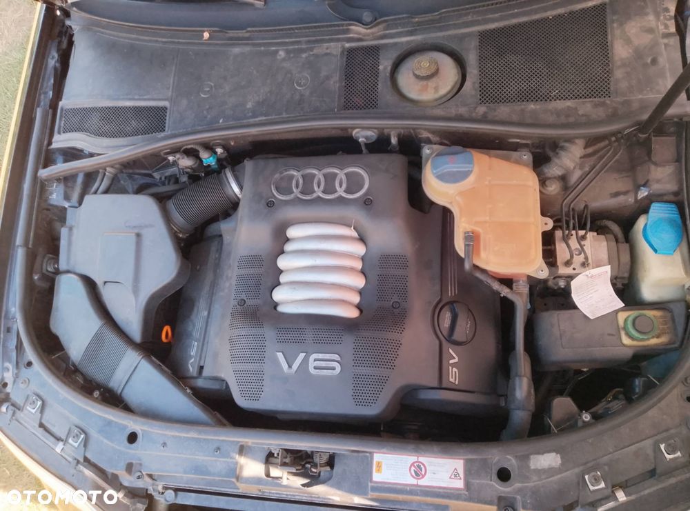 Audi A6 Limousine 2.4 - 16