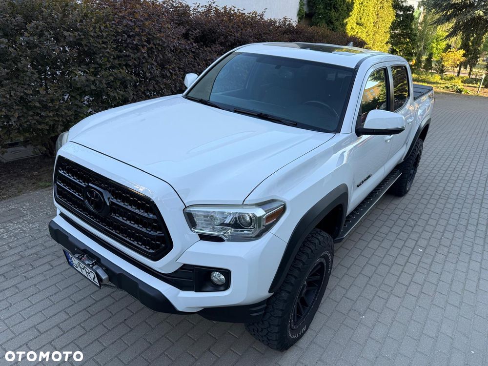 Toyota Tacoma - 21