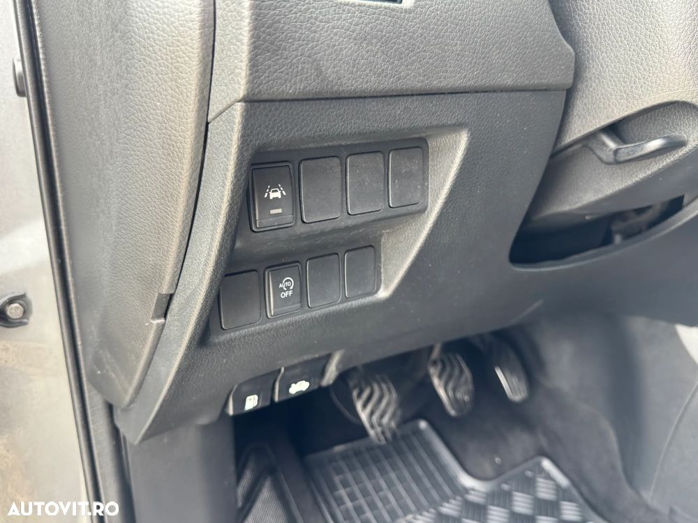 Nissan Qashqai 1.5 DCI N-CONNECTA - 17