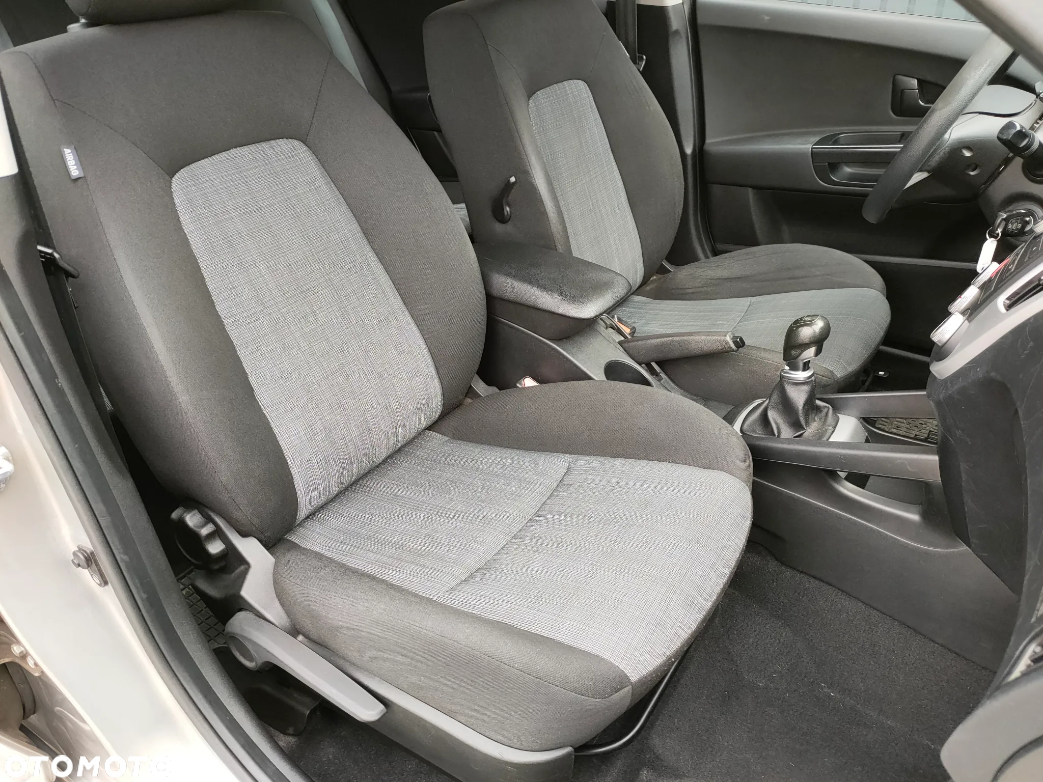 Kia Ceed 1.4 CVVT Attract - 18