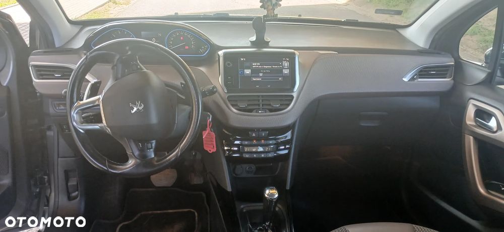 Peugeot 2008 - 12