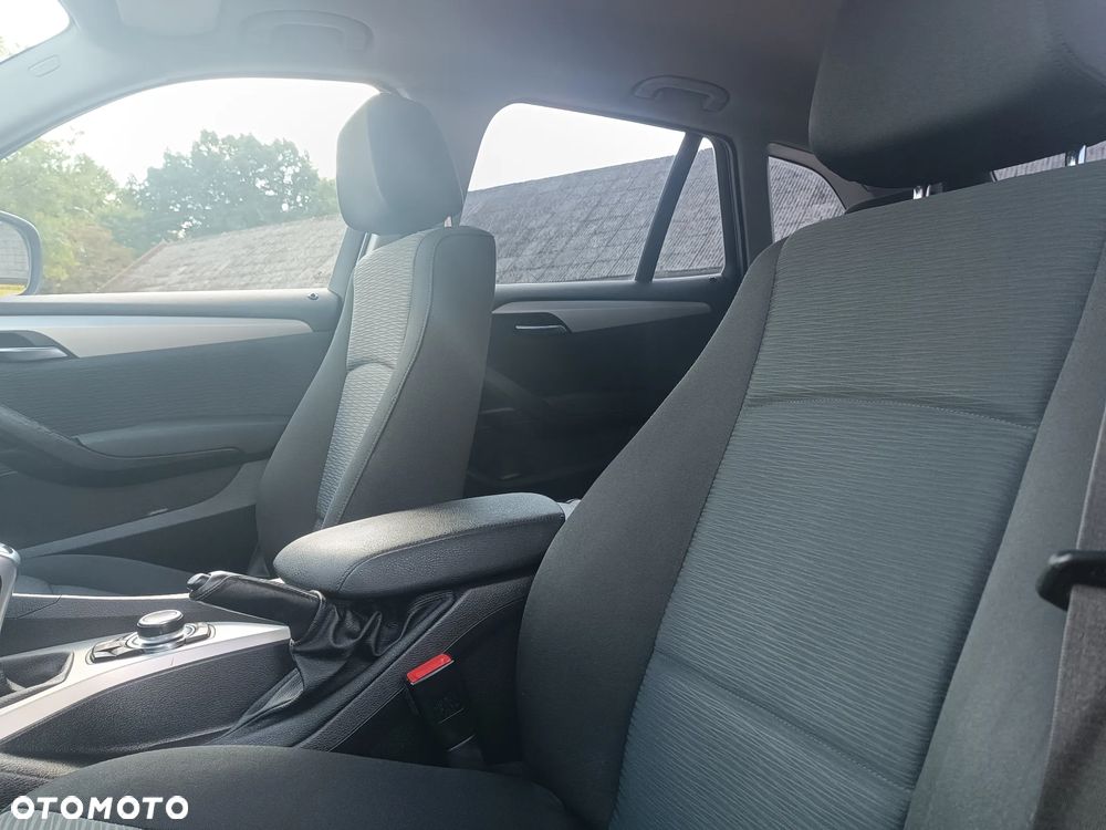 BMW X1 sDrive20i xLine - 14