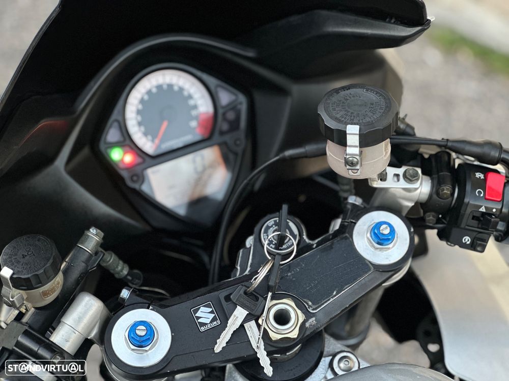 Suzuki SV SUZUKI SV1000S - 11