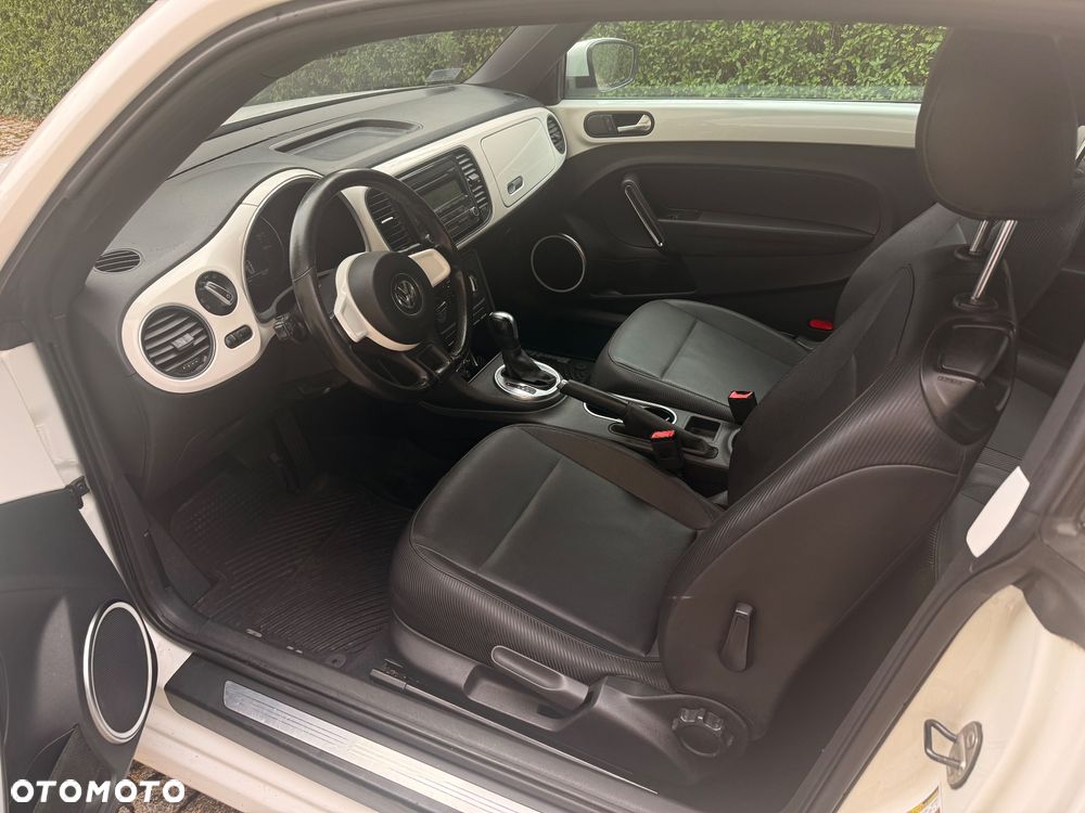 Volkswagen New Beetle - 15