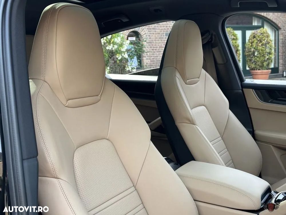 Porsche Cayenne Coupe E-Hybrid Tiptronic S - 23