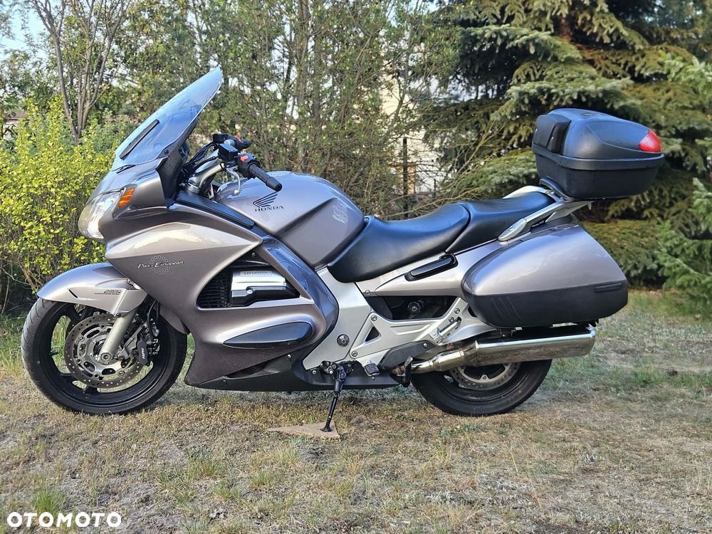 Honda ST - 2