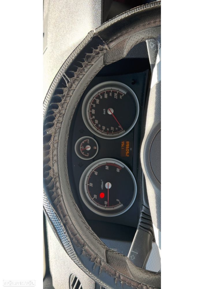 Opel Astra GTC 1.7 CDTI - 9