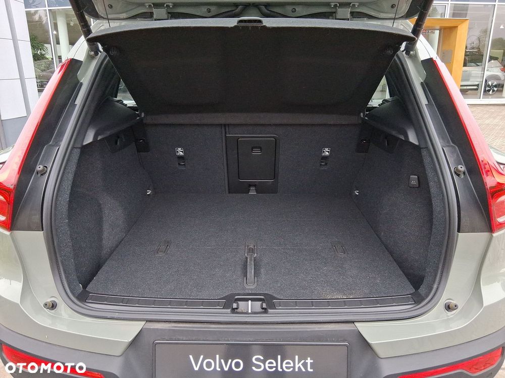 Volvo XC 40 - 26