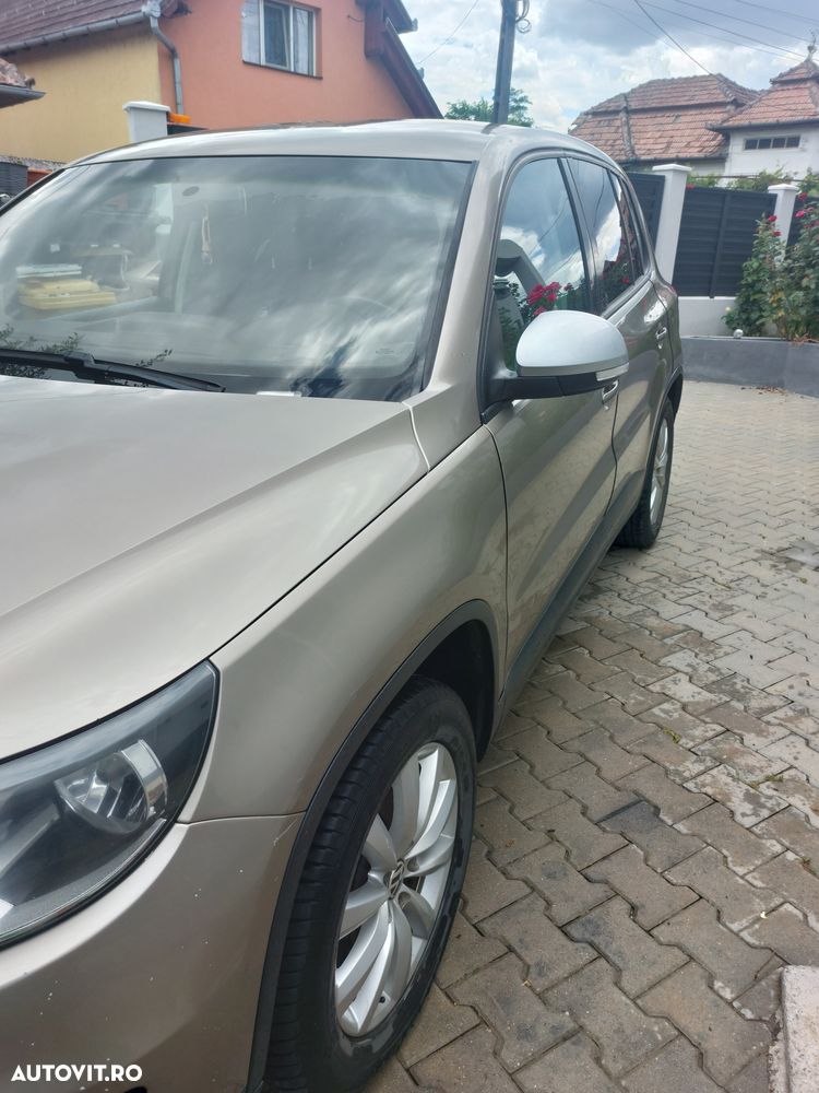 Volkswagen Tiguan - 2