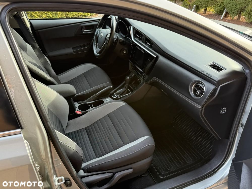 Toyota Auris 1.6 Valvematic Multidrive S Executive - 20