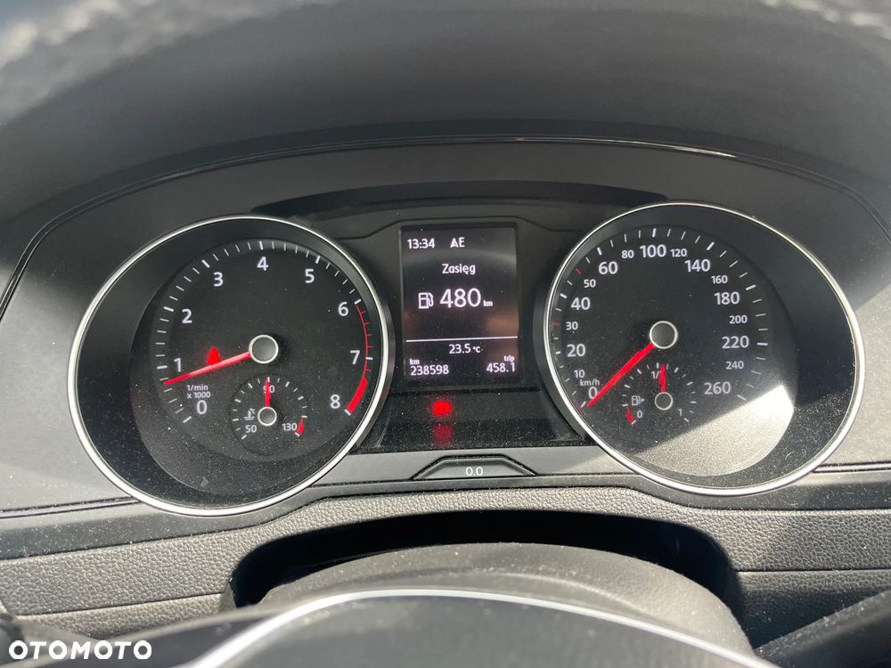Volkswagen Passat 1.4 TSI BMT Comfortline - 10