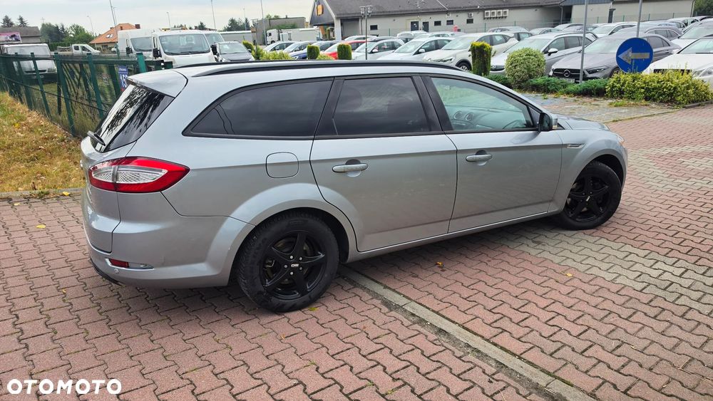 Ford Mondeo SW - 16