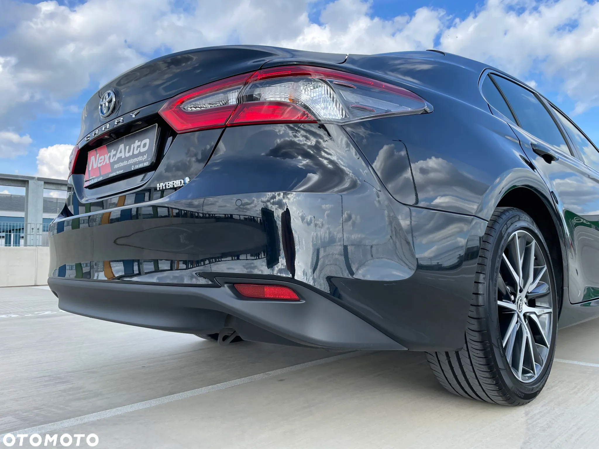 Toyota Camry 2.5 Hybrid Prestige CVT - 18