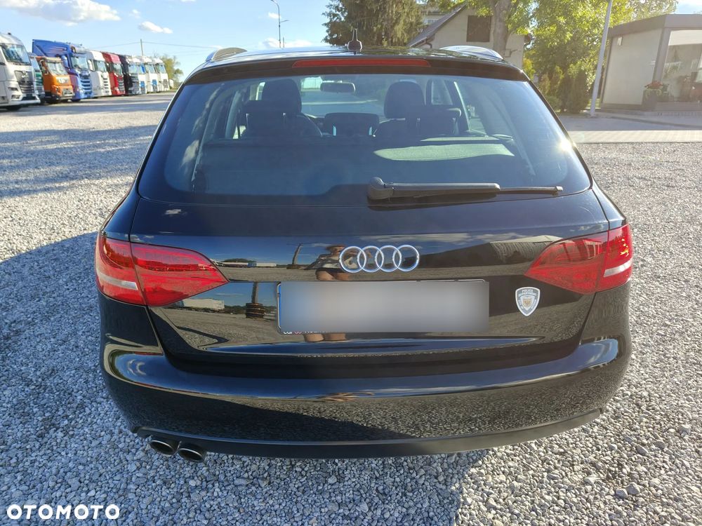 Audi A4 Avant - 11