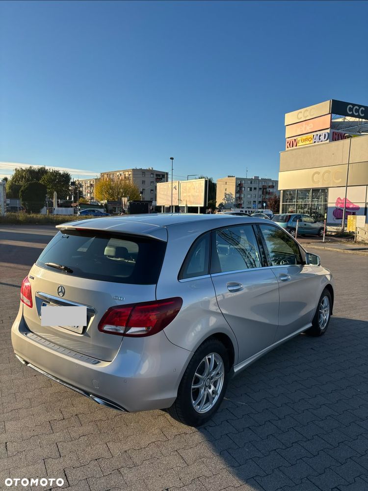 Mercedes-Benz B-Class 2015 photo 5