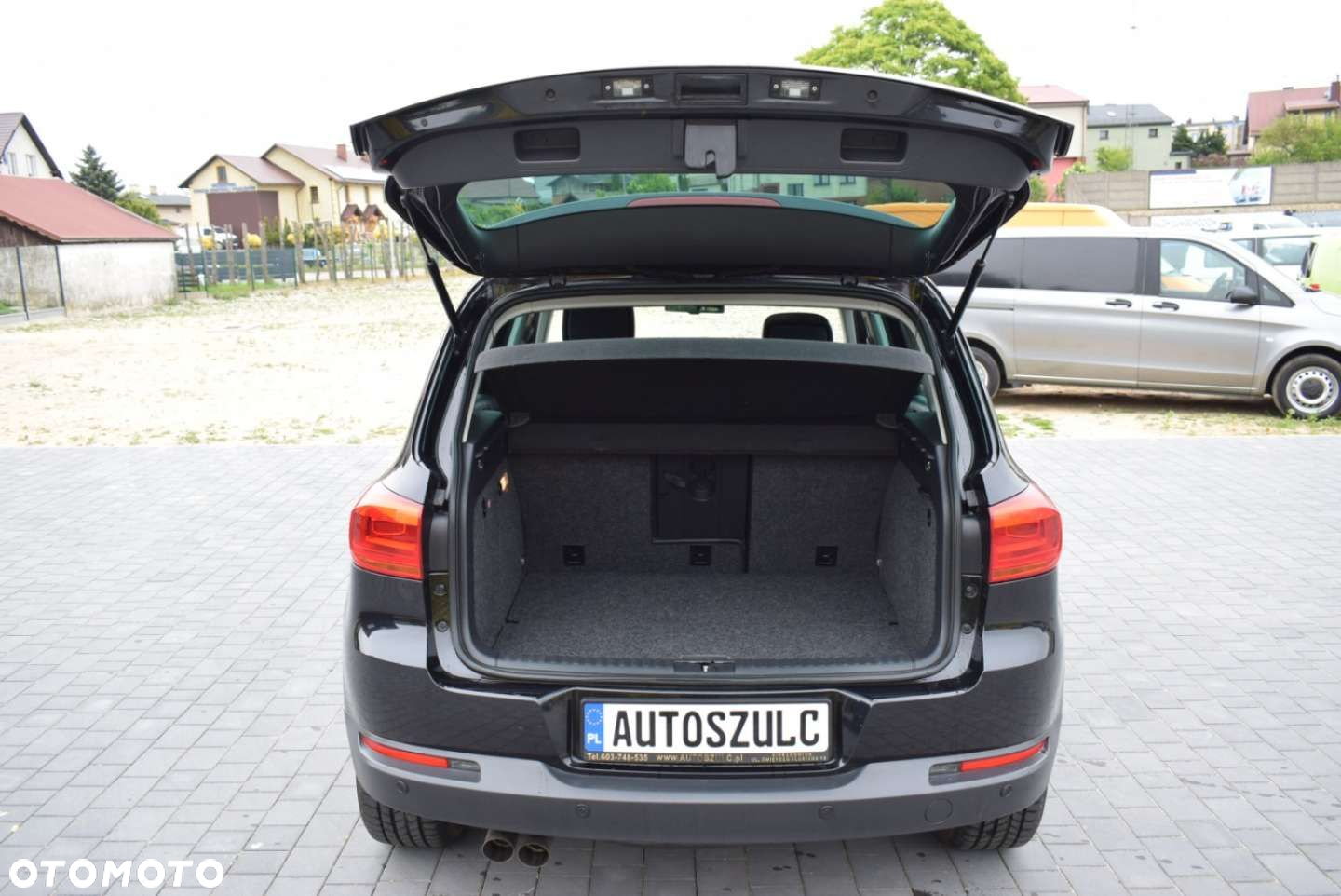 Volkswagen Tiguan - 12