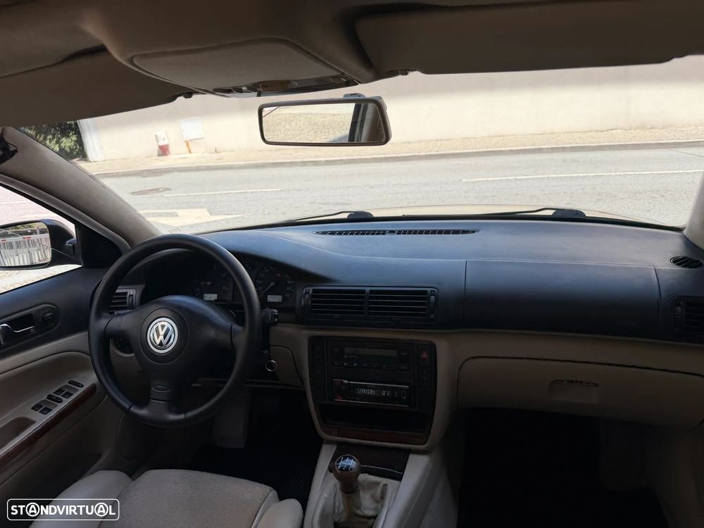 VW Passat Variant 1.9 GT TDI - 23