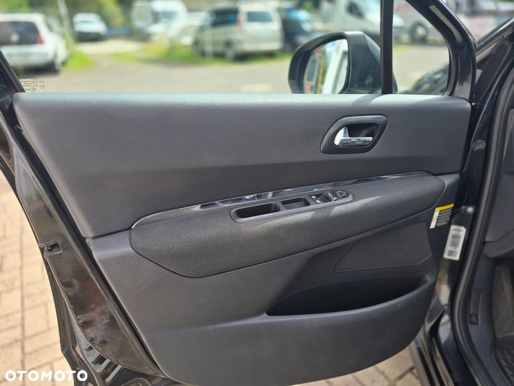 Peugeot 3008 1.6 HDi Trendy - 11