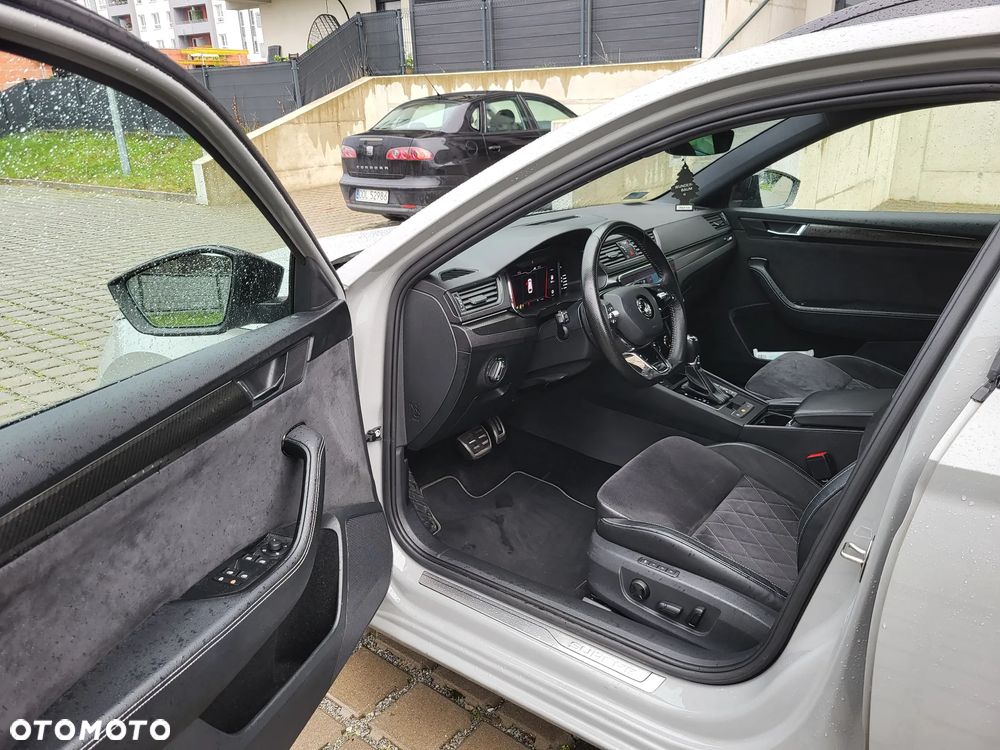 Skoda Superb 2.0 TSI 4x4 Sportline DSG - 19