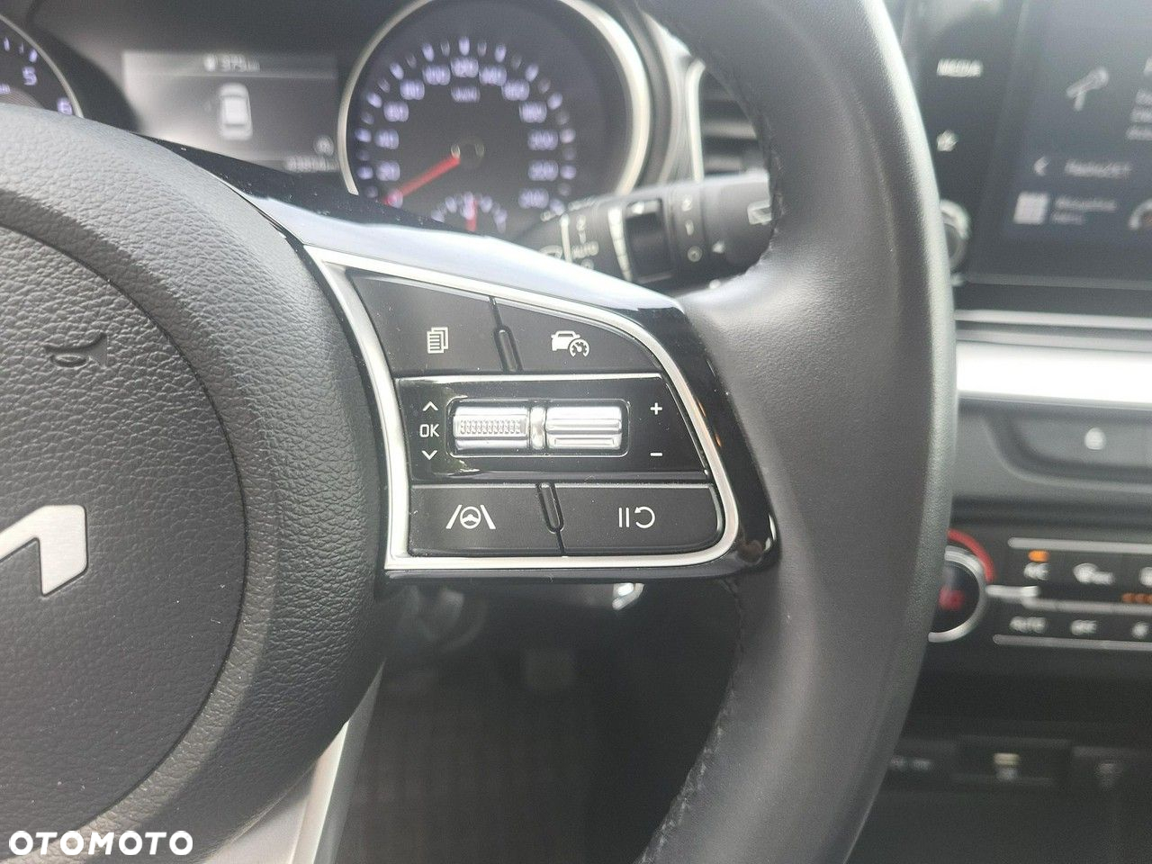 Kia Ceed - 24
