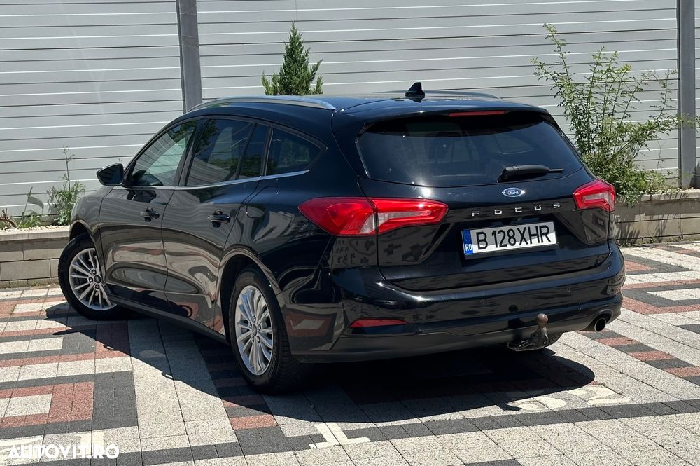 FORD Focus 2020 — imagine 3