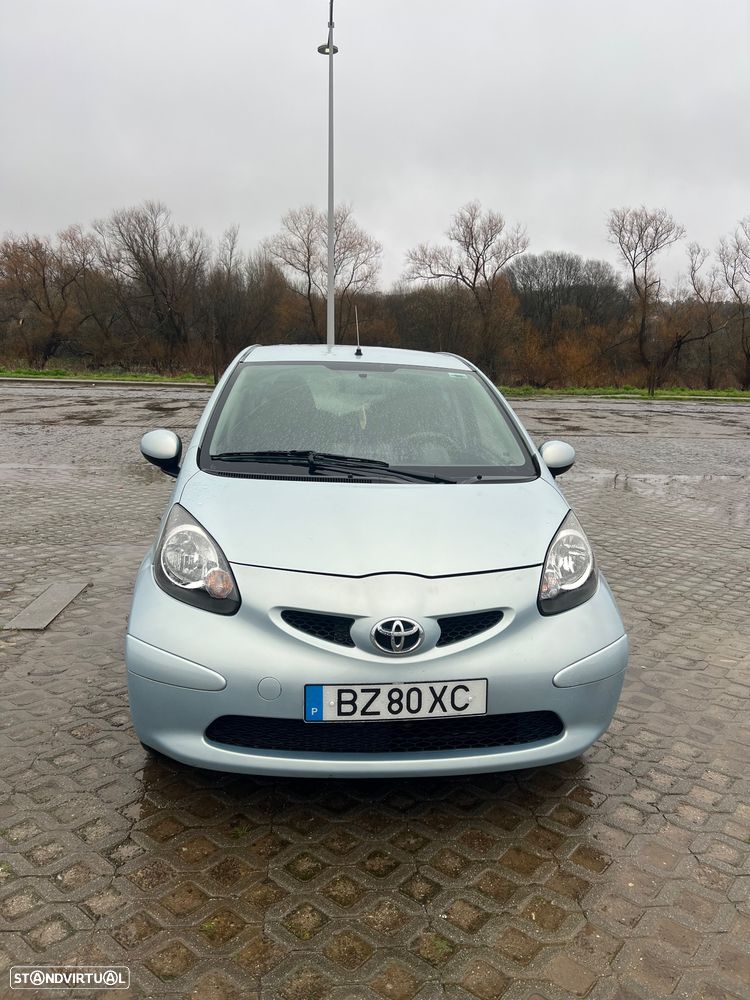 Toyota Aygo 1.0 - 2