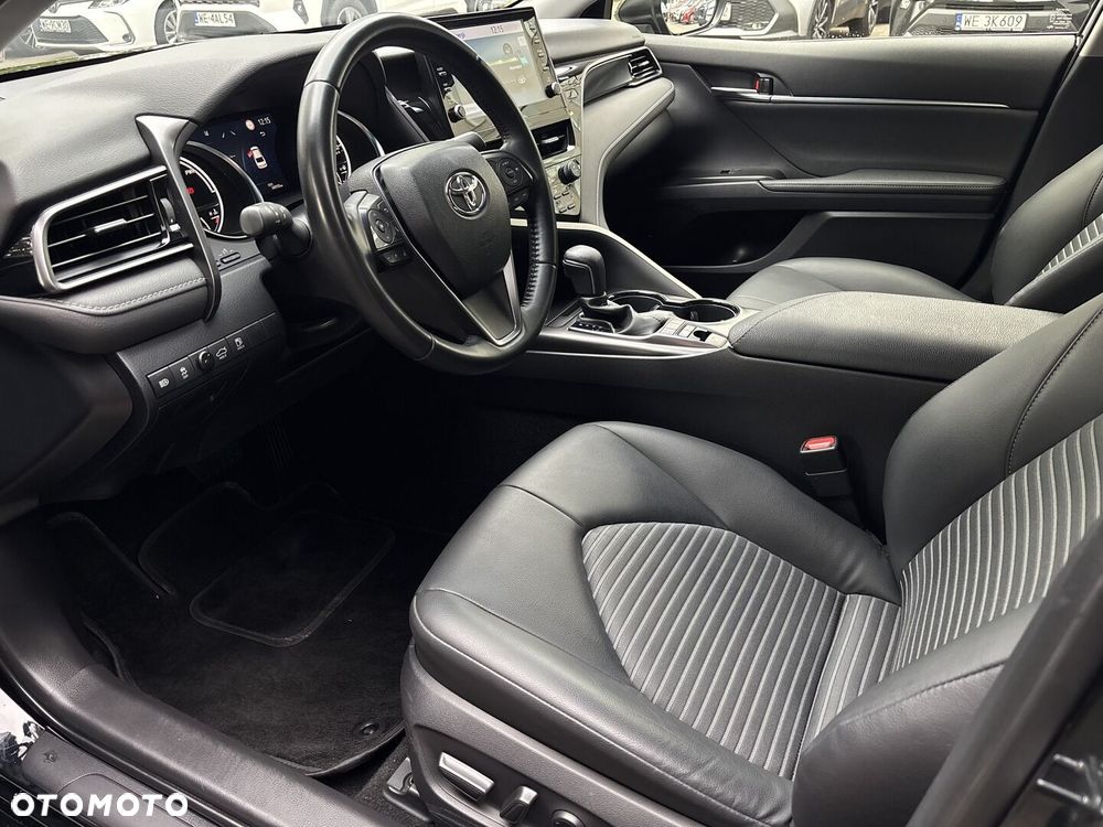 Toyota Camry 2.5 Hybrid Prestige CVT - 13