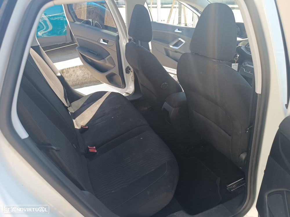 Peugeot 308 SW BlueHDi 120 Stop & Start Allure - 15