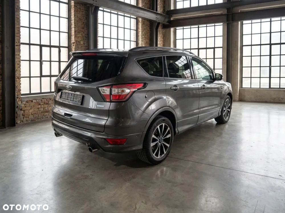 Ford Kuga 1.5 EcoBoost 2x4 ST-Line - 8
